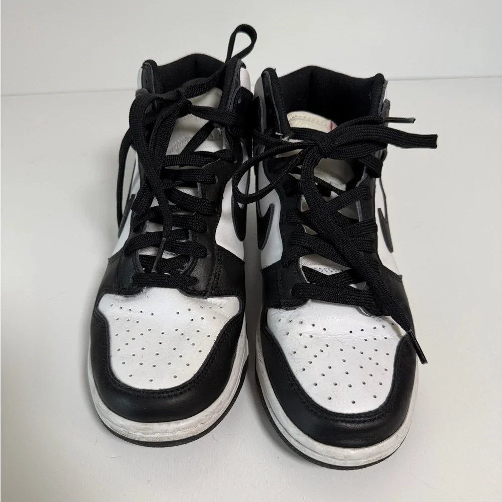 Nike Women’s Panda High Top Sneakers  6.5